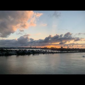 Meet your Posher, Edwin